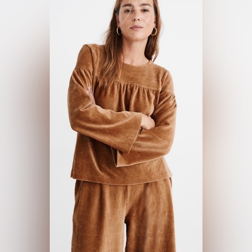 Madewell Texture & Thread Cord
Warm Hickory Top